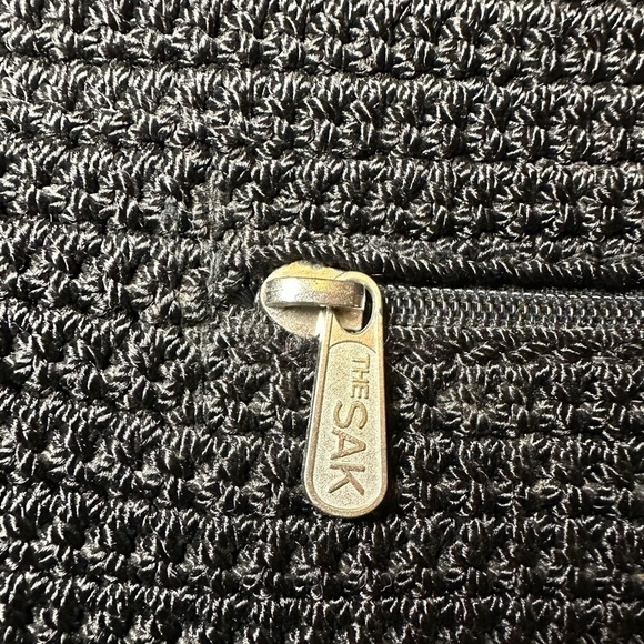 UEC SAK. Women's Shoulder Bag lkn euc The Sak Crochet Purse black small. UEC - Picture 4 of 5